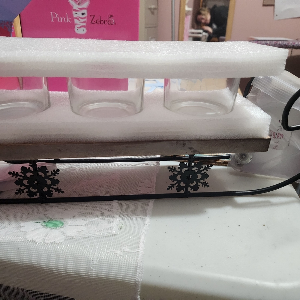 Pink Zebra - Picture 2 of 2